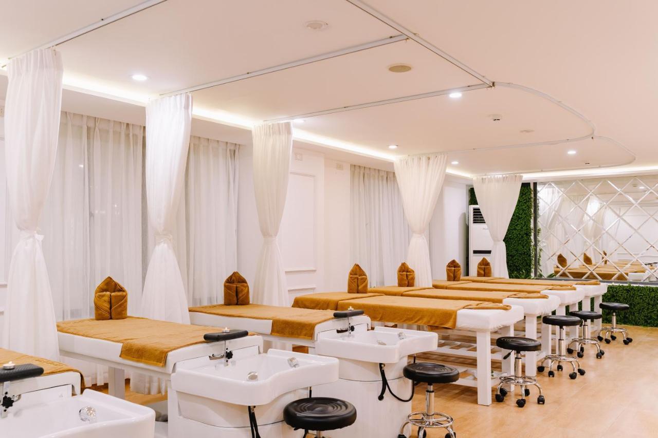 Happy Day Riverside Hotel & Spa Danang By Haviland מראה חיצוני תמונה