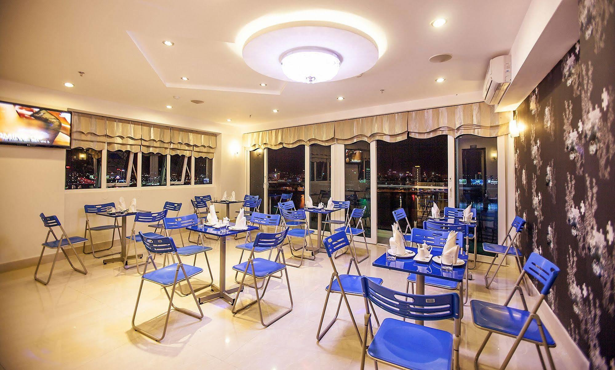 Happy Day Riverside Hotel & Spa Danang By Haviland מראה חיצוני תמונה